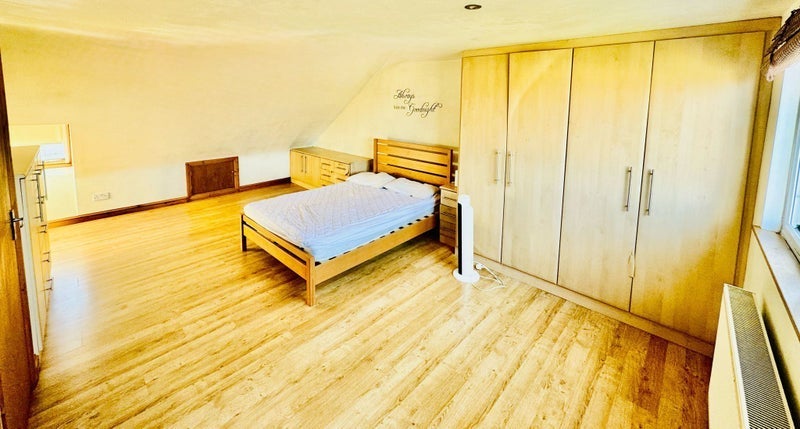 Room Quebec Road in Greater London