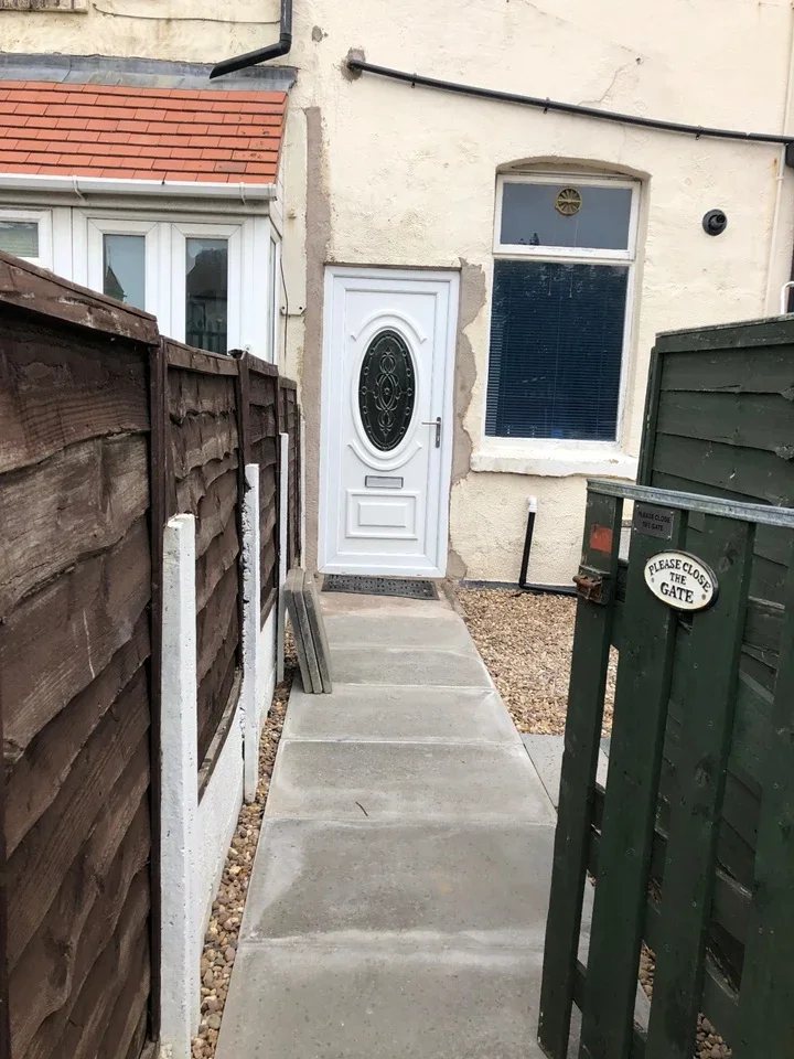 Flat Lyons Road in Southport
