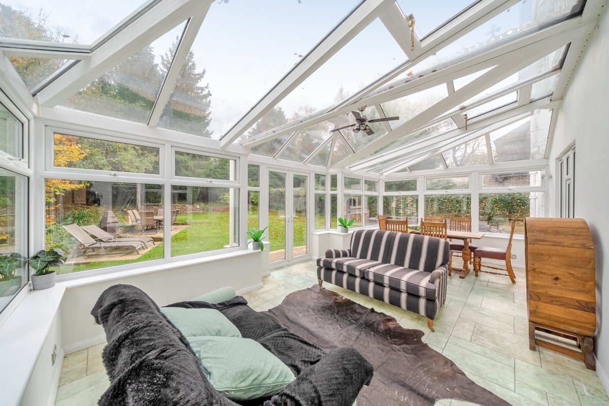 House Harestone Valley Road in Caterham
