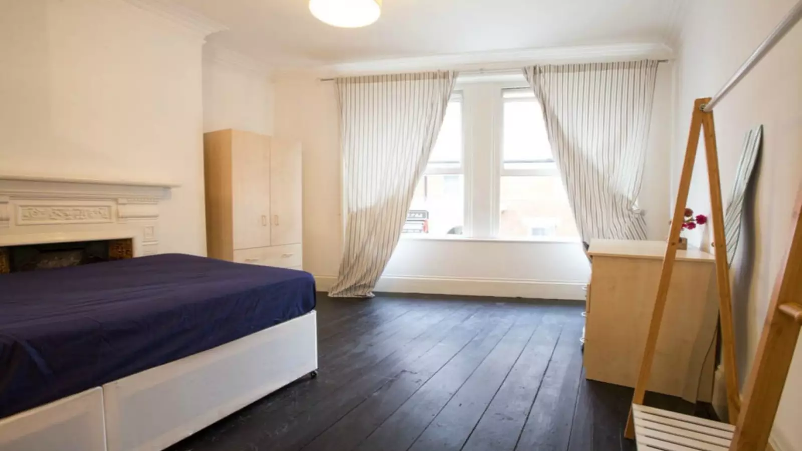 Flat Lucerne Mews in Greater London