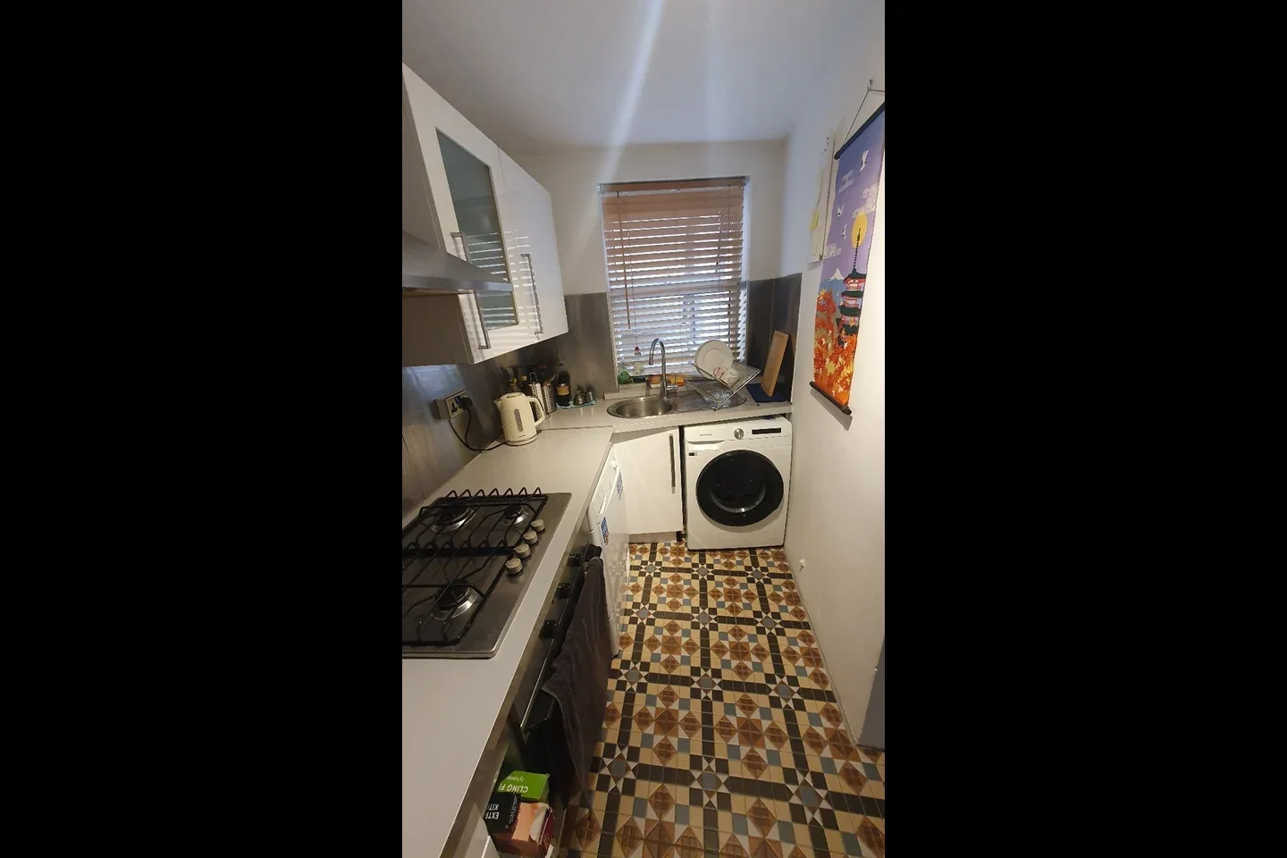 Flat Century Yard in Greater London