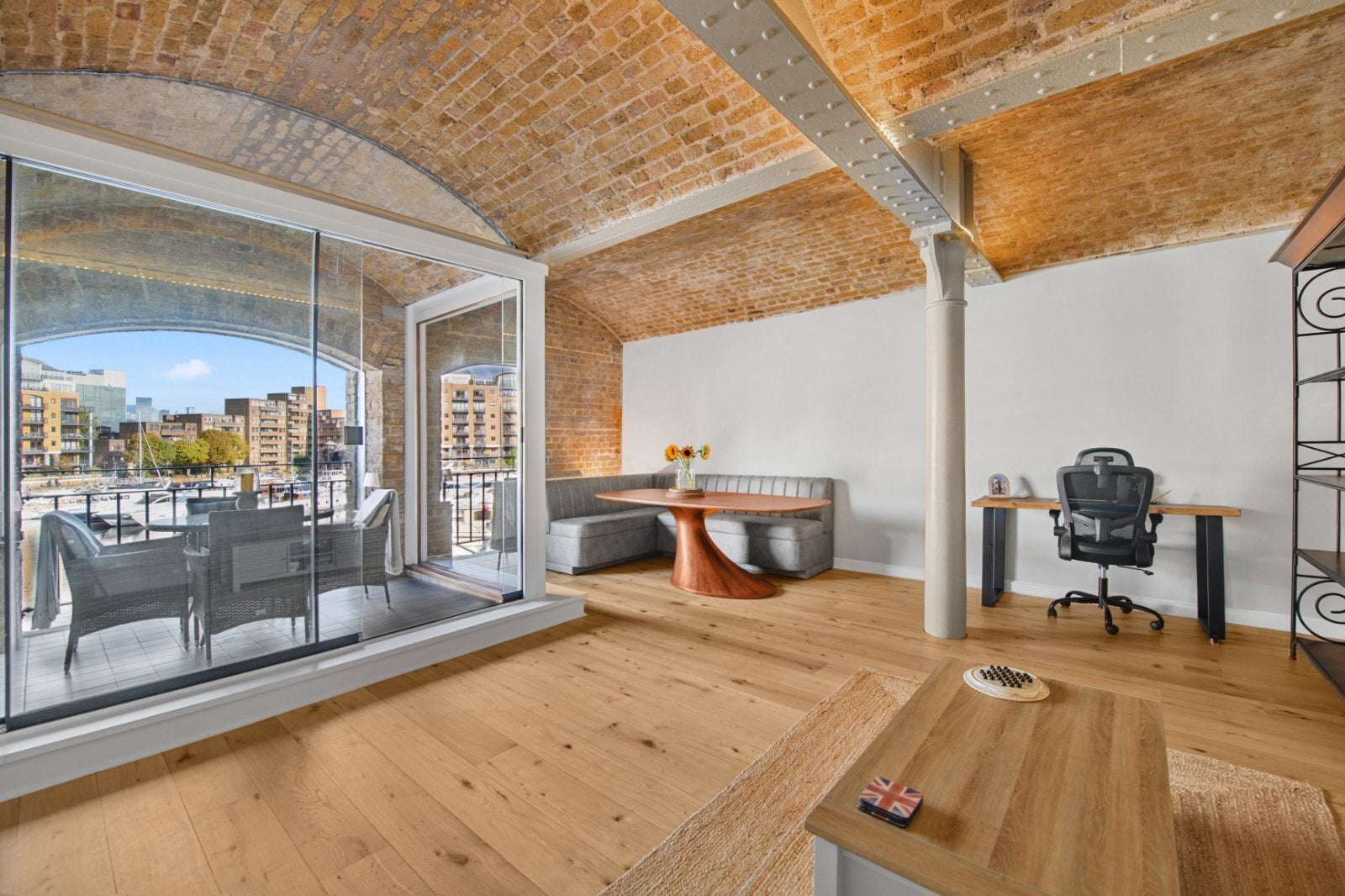 Flat East Smithfield in Greater London