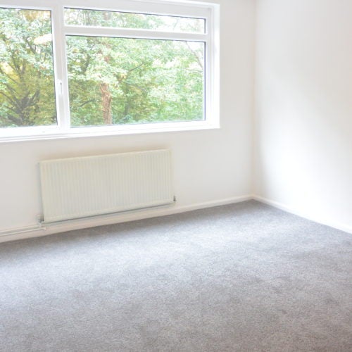 Flat Lyttelton Road in Greater London