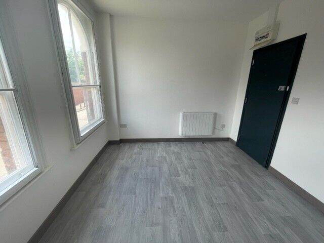 Flat Adelaide Street in Luton