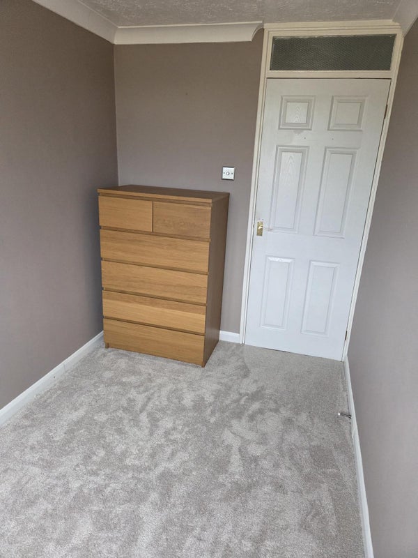 Room Guildford Way in Breckland District