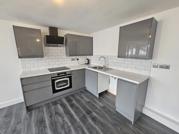 Flat Stockett Lane in Maidstone
