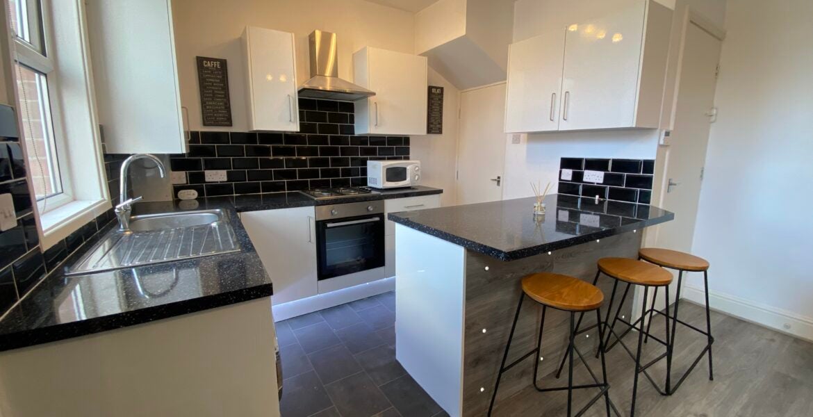 Flat Harold Grove in Leeds