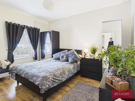 Flat Rhosddu Road in Wrexham
