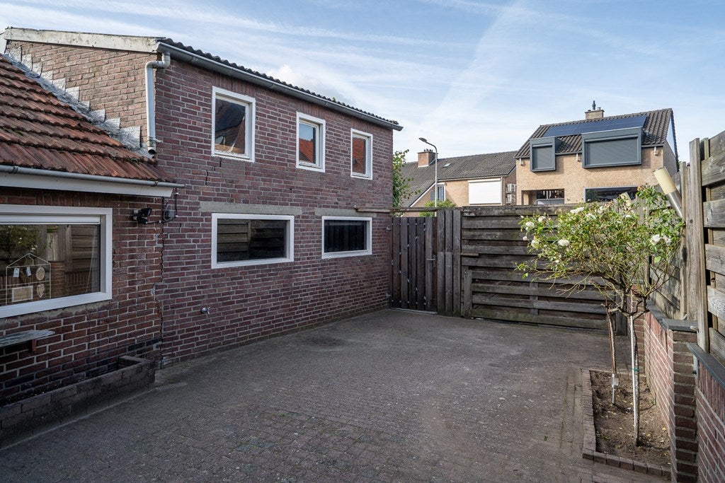 Tussenwoning te koop: Salvatorstraat 20, Susteren