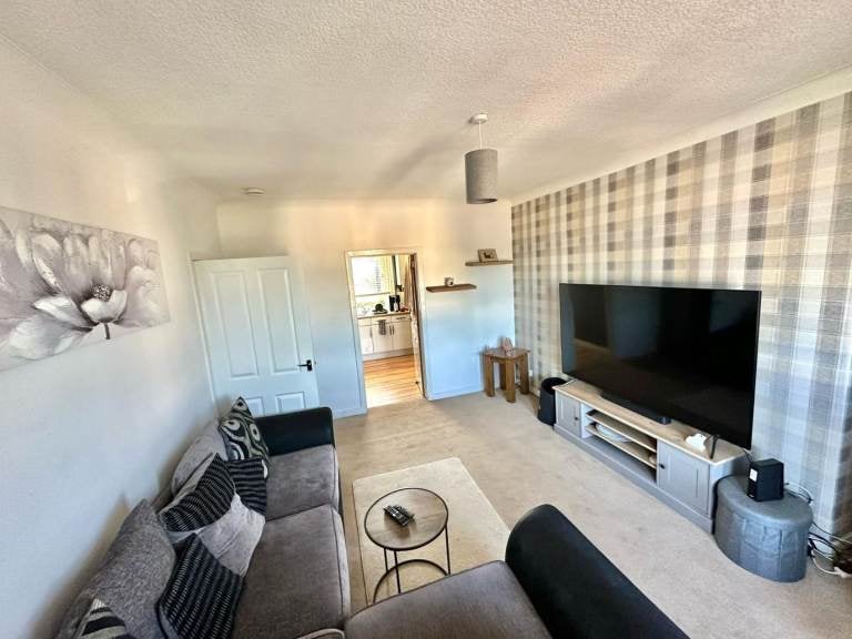 Flat Elderslie Crescent in Kilmarnock