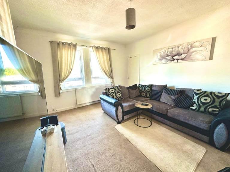 Flat Elderslie Crescent in Kilmarnock