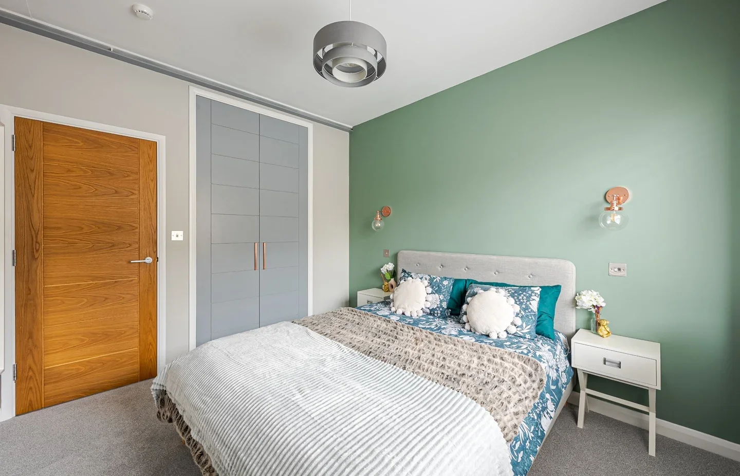 Flat Roehampton Lane in Greater London