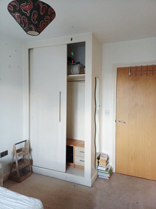 Flat Chatsworth Road in Greater London