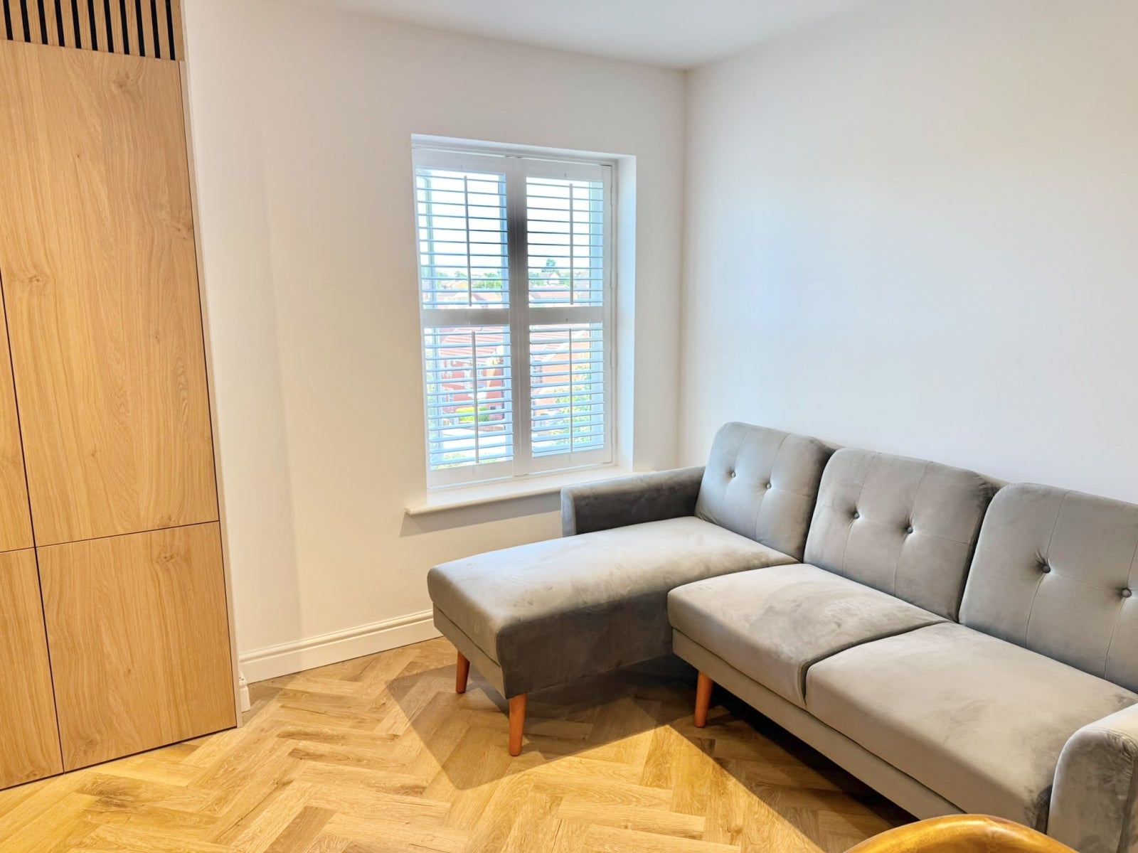 Flat Fern Court in Dalton