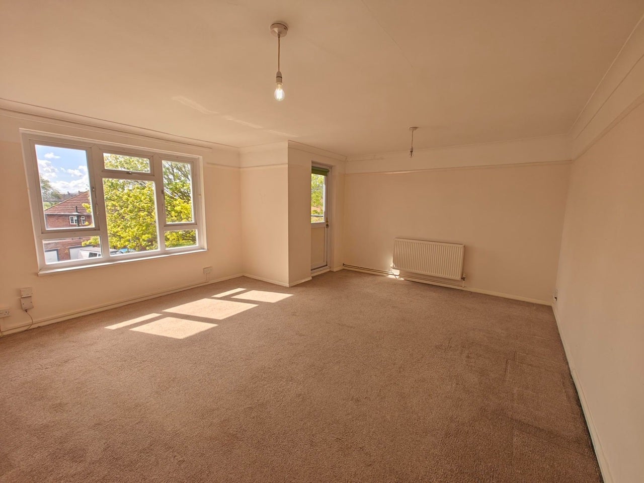 Flat Halliday Crescent in Portsmouth