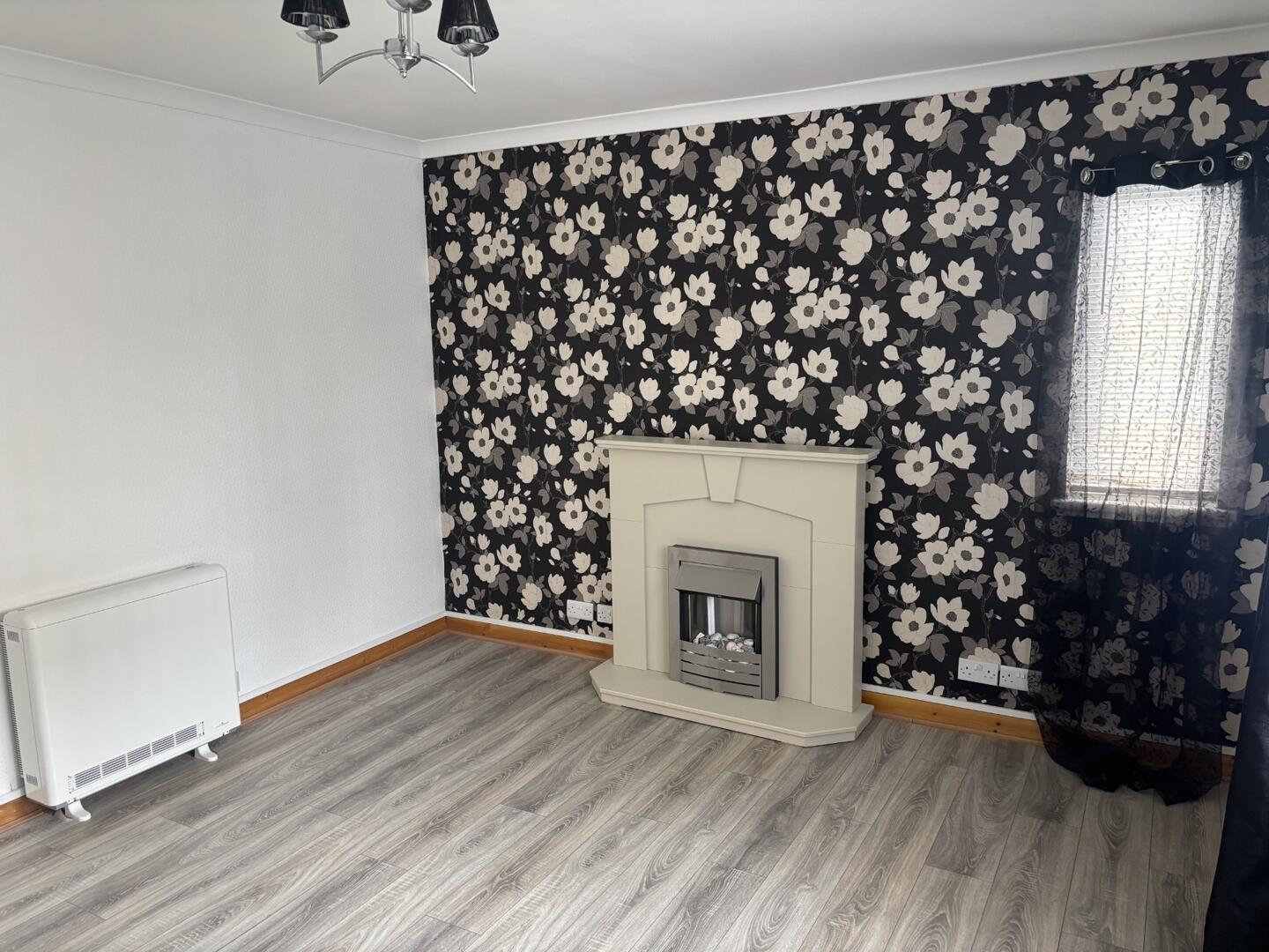 Flat Roseberry Place in Bothwell