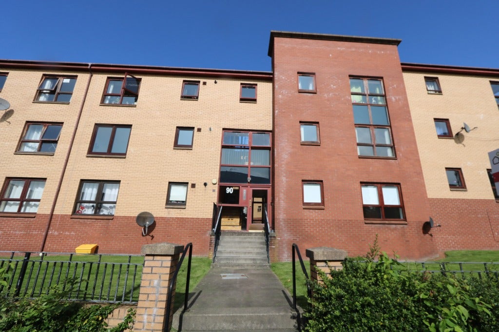 Flat Grovepark Street in Glasgow