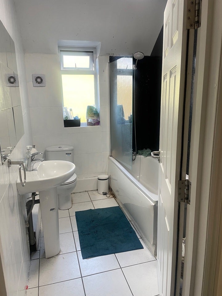 Room High Street in Epsom and Ewell