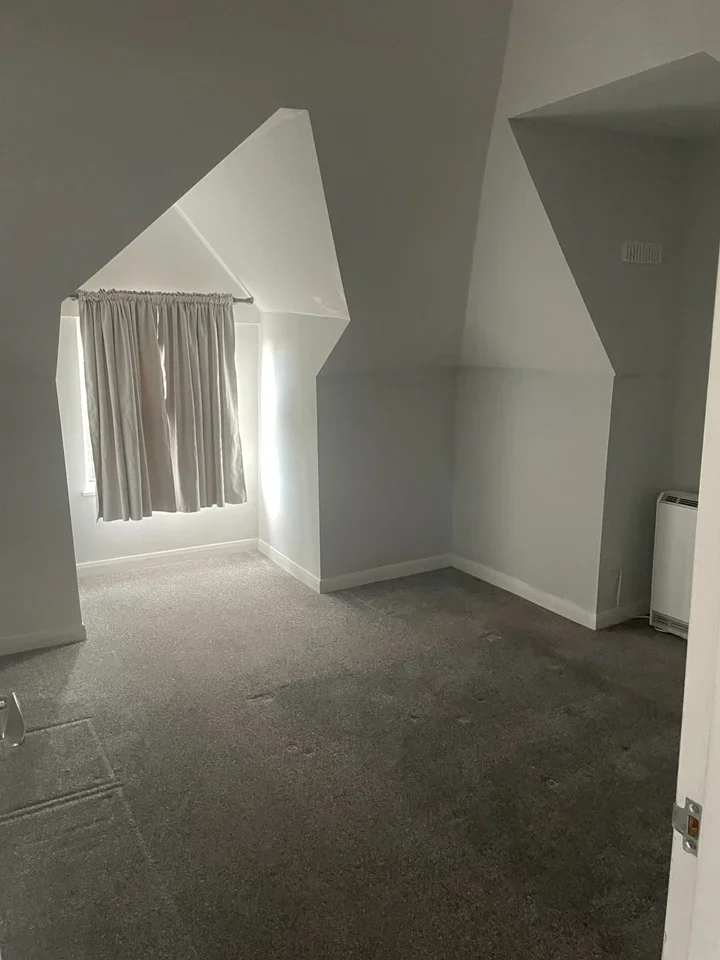 Flat Baldry Gardens in Greater London