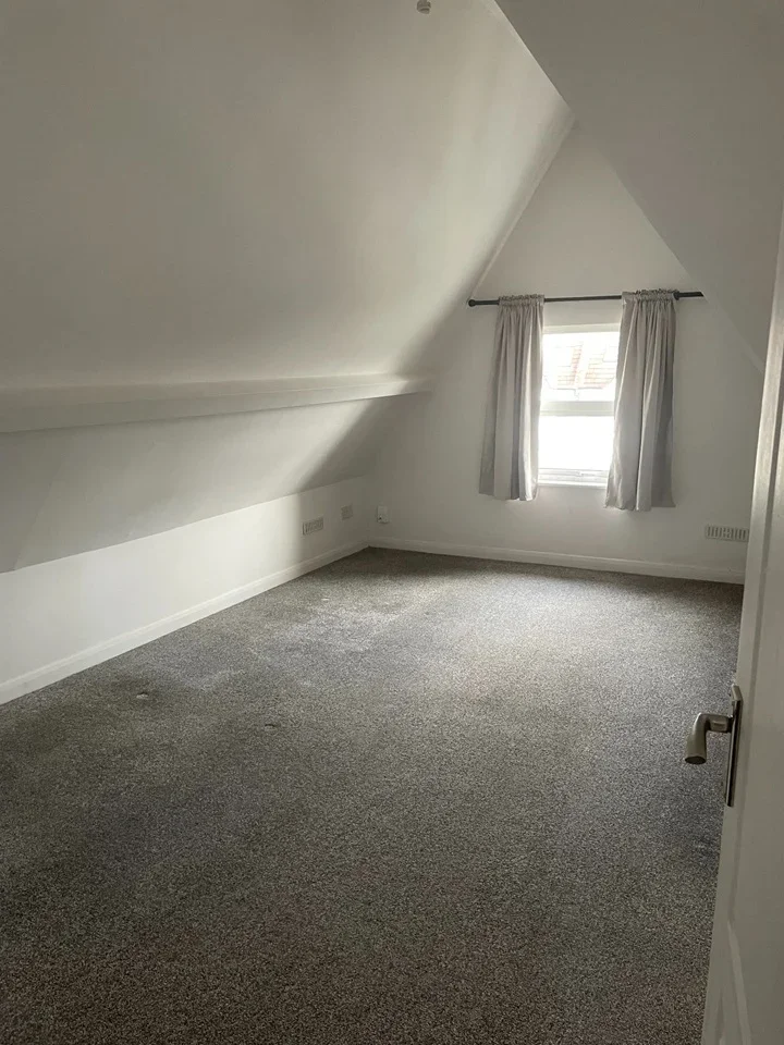 Flat Baldry Gardens in Greater London
