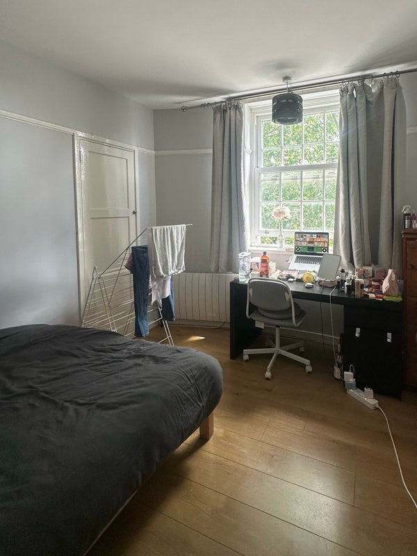 Room Hammersmith Bridge Road in Greater London