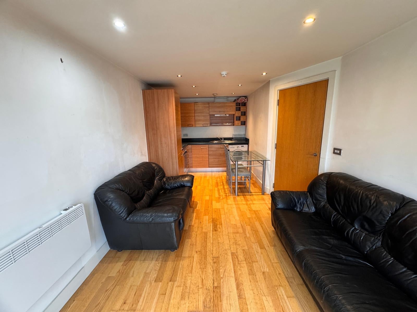 Flat Chadwick Street in Leeds