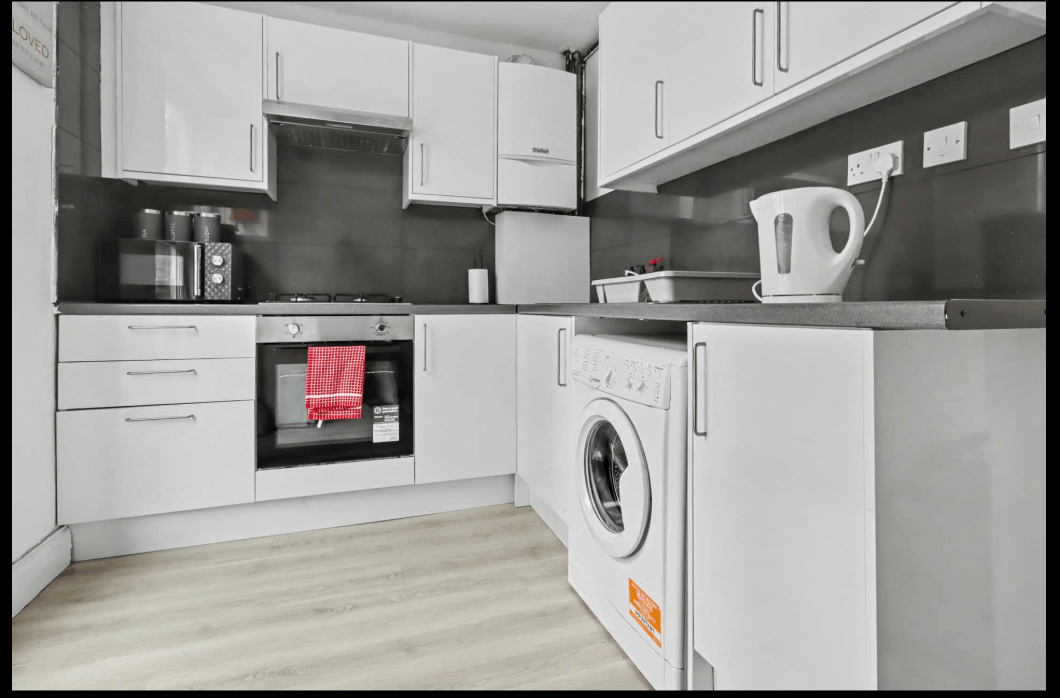 Flat Pennard Road in London