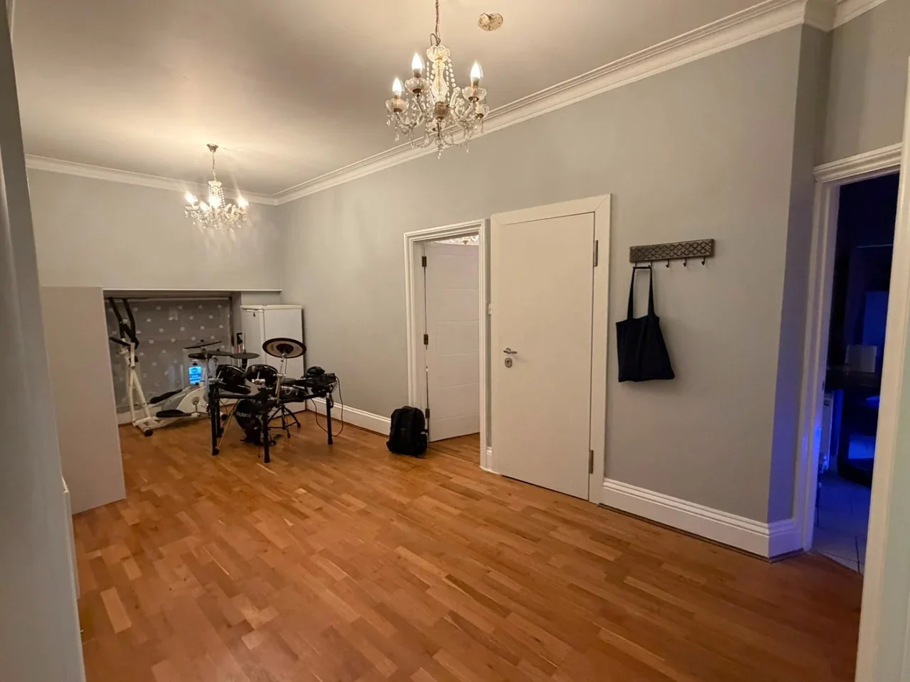 Flat Upton Road in Watford