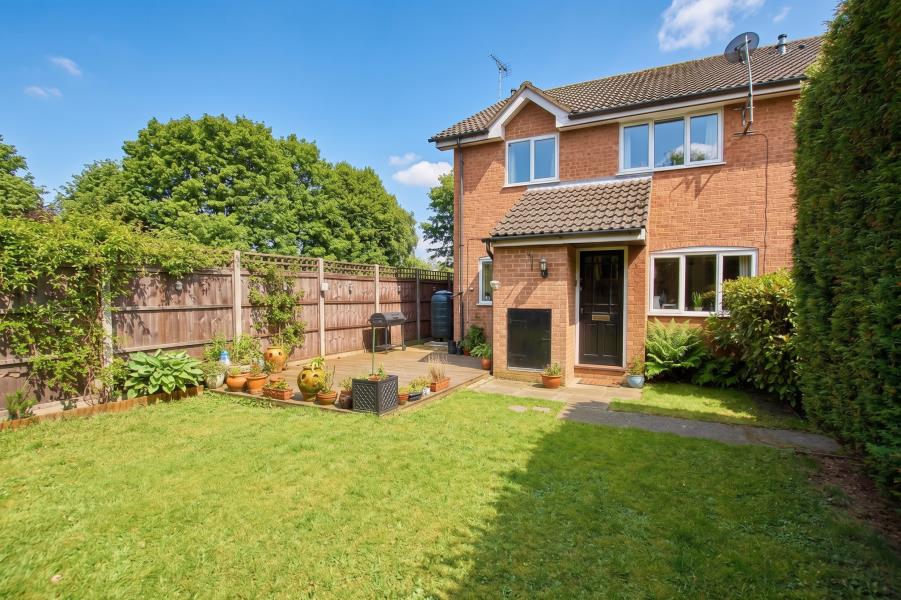 House Hollyhock Drive in Surrey Heath