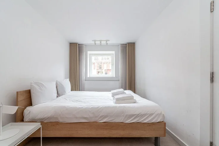 Flat Ebury Street in City of Westminster