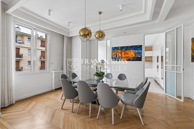 Maison Pont de Neuilly à Neuilly-sur-Seine