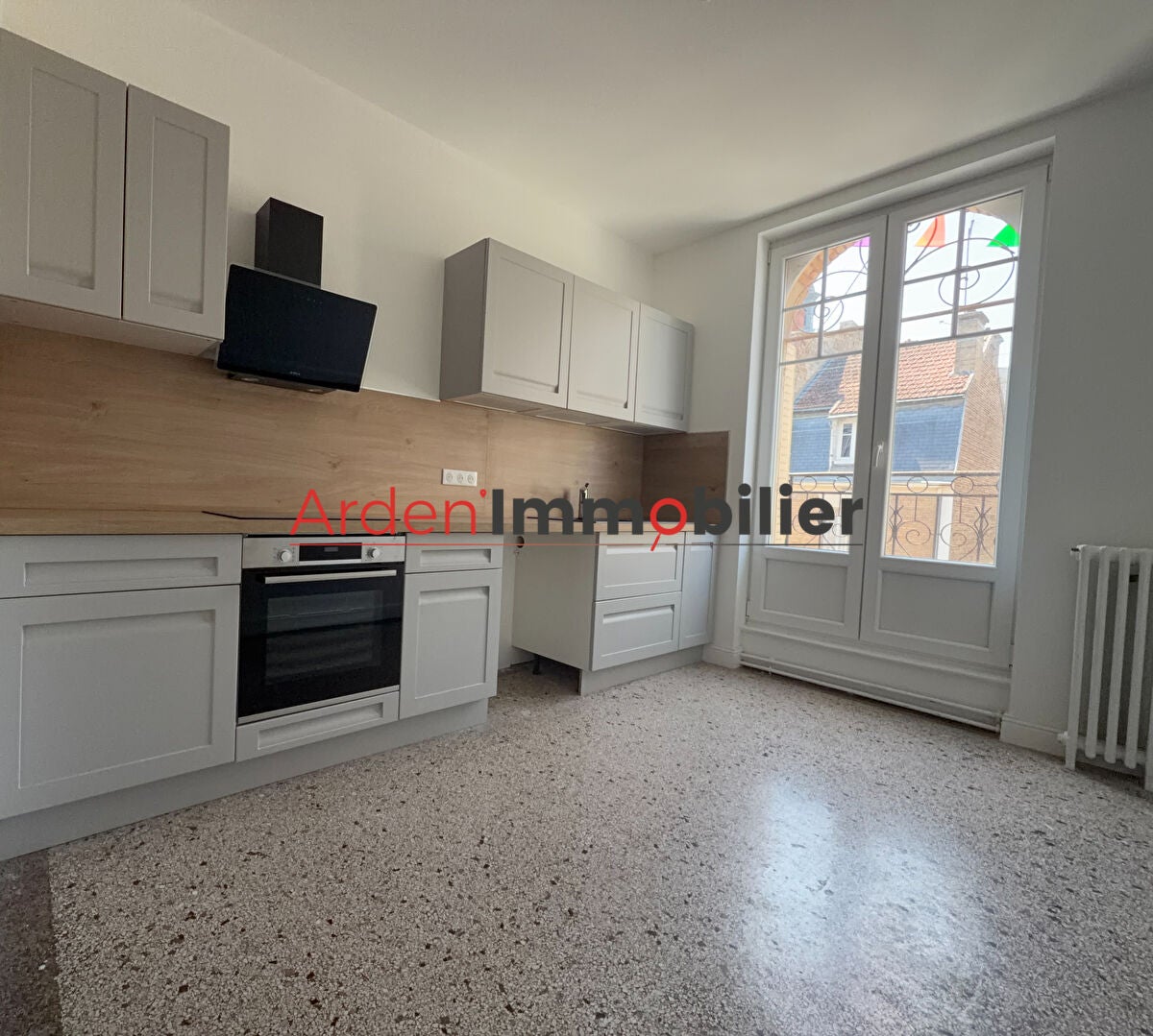 Flat Rue De Rethel in Coucy