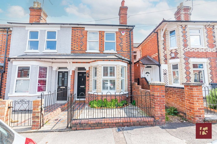 House Highgrove Street in Reading