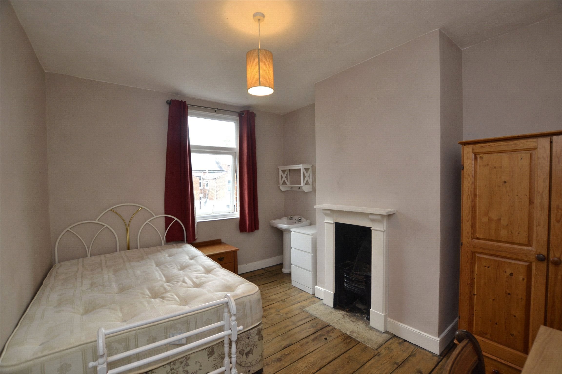 Room Saint Mark Street in Gloucester