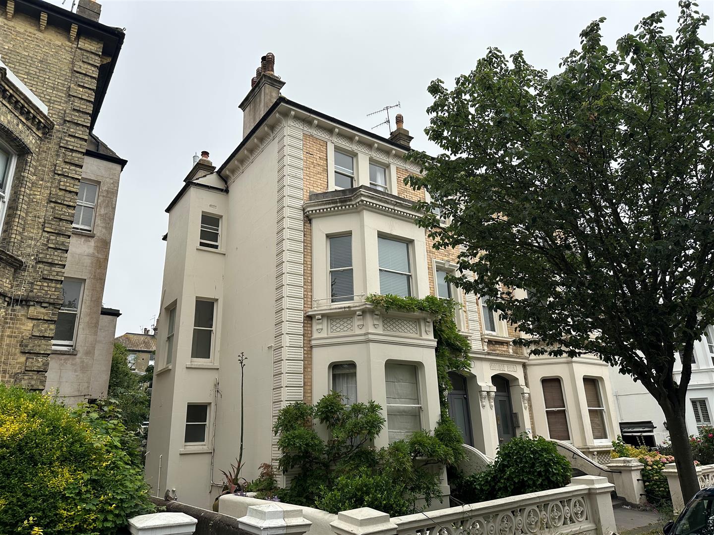 Flat Selborne Road in Hove