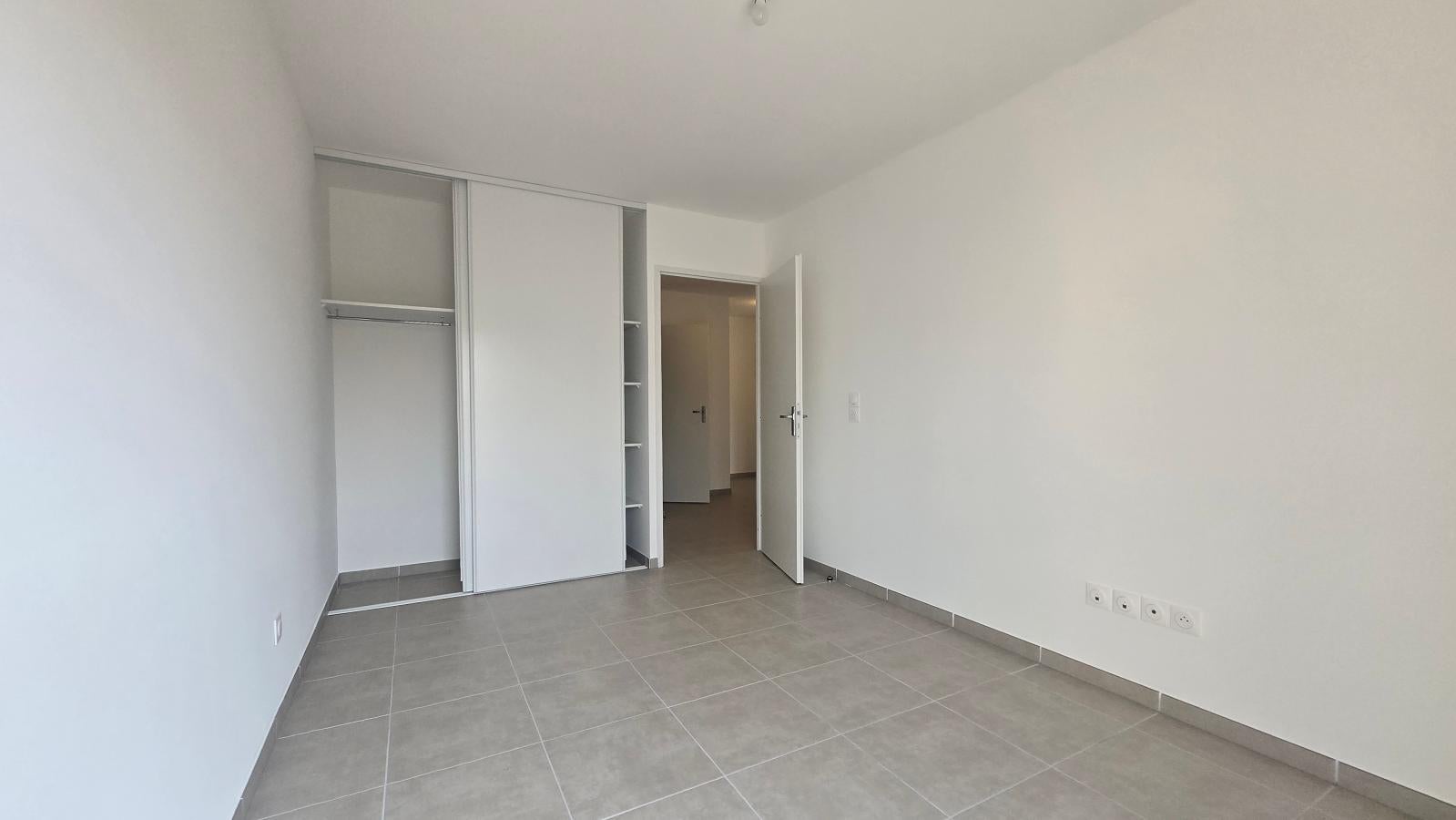 Flat Lotissement Bain in Draguignan