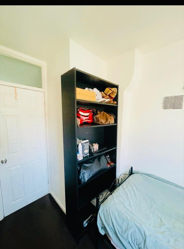 Room Ramsey Street in Greater London