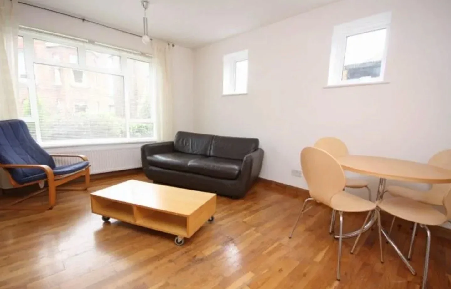 Flat Lichfield Gardens in Greater London