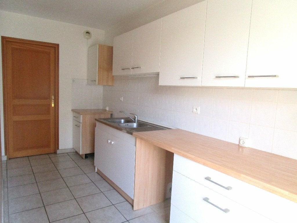 Appartement Rue Monjardin à Nîmes