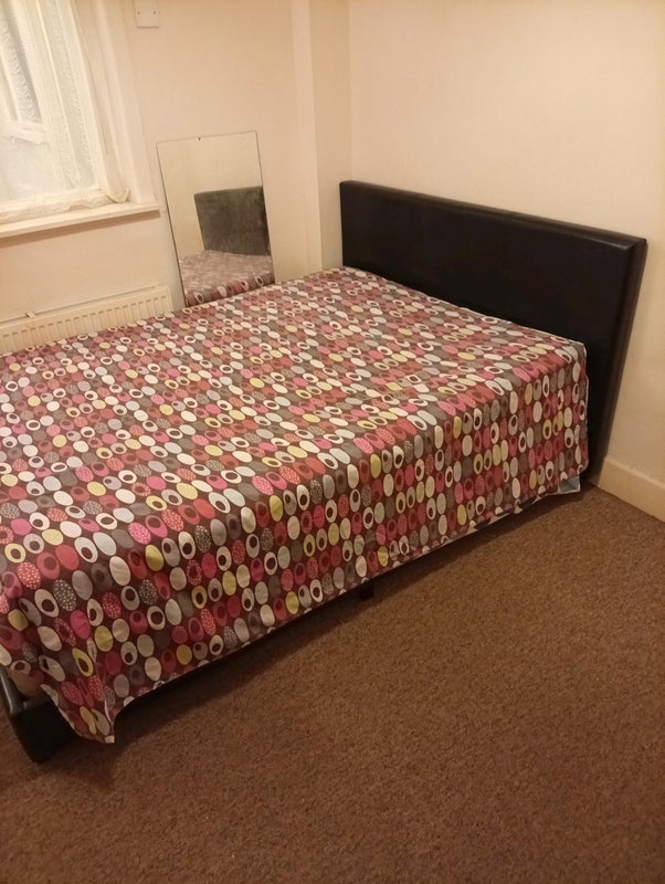 Room Cleveland Road in Bournemouth