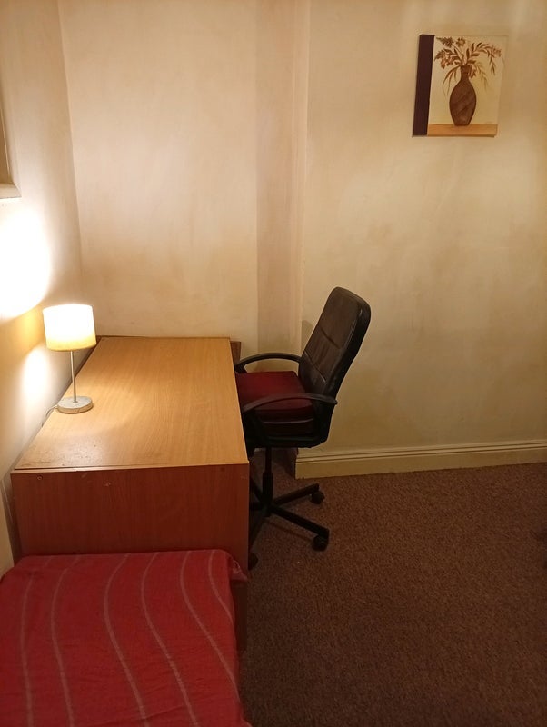 Room Cleveland Road in Bournemouth