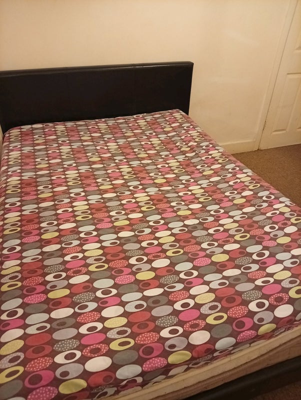 Room Cleveland Road in Bournemouth