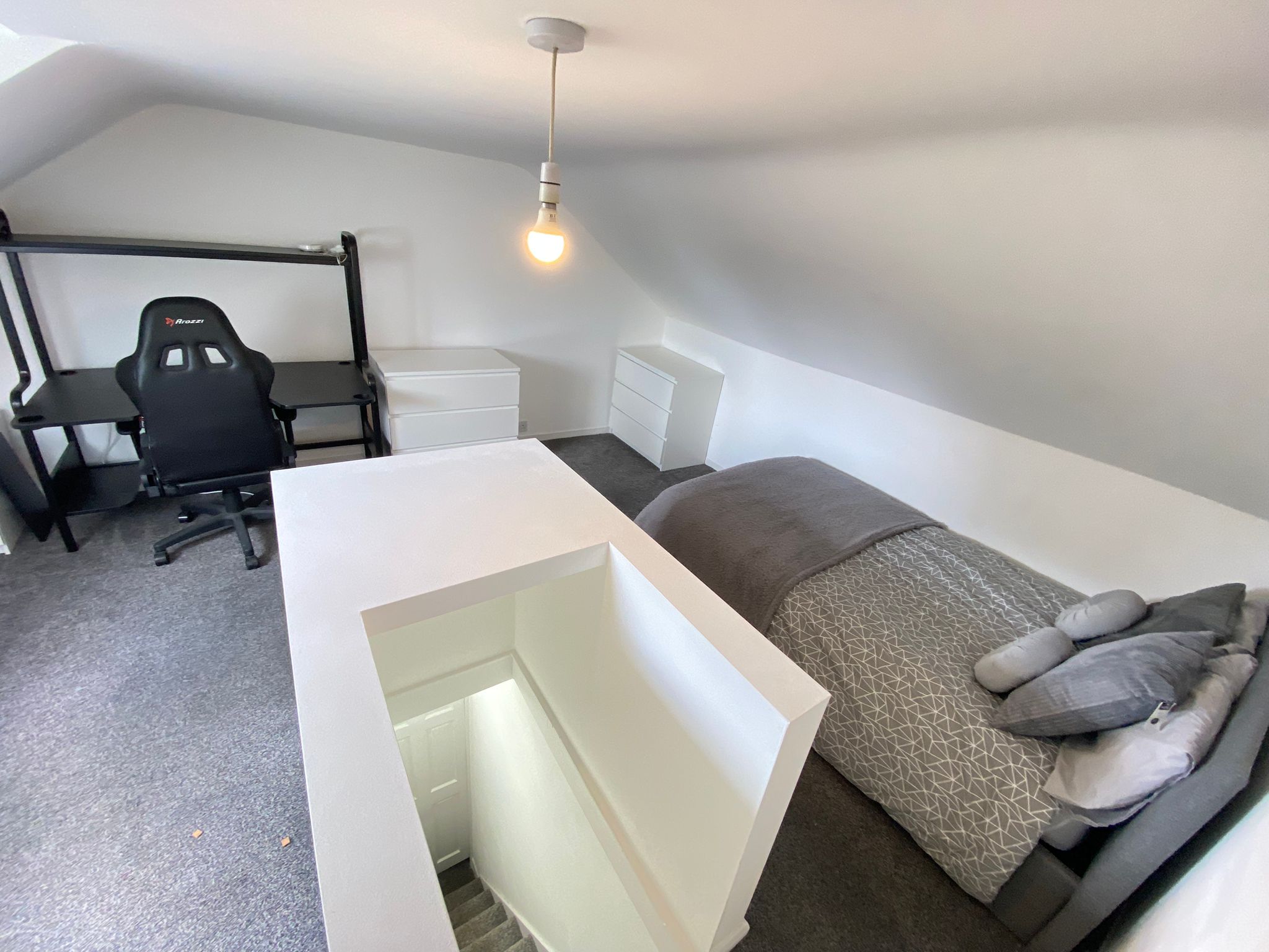 Room Kingsley Road in Maidstone