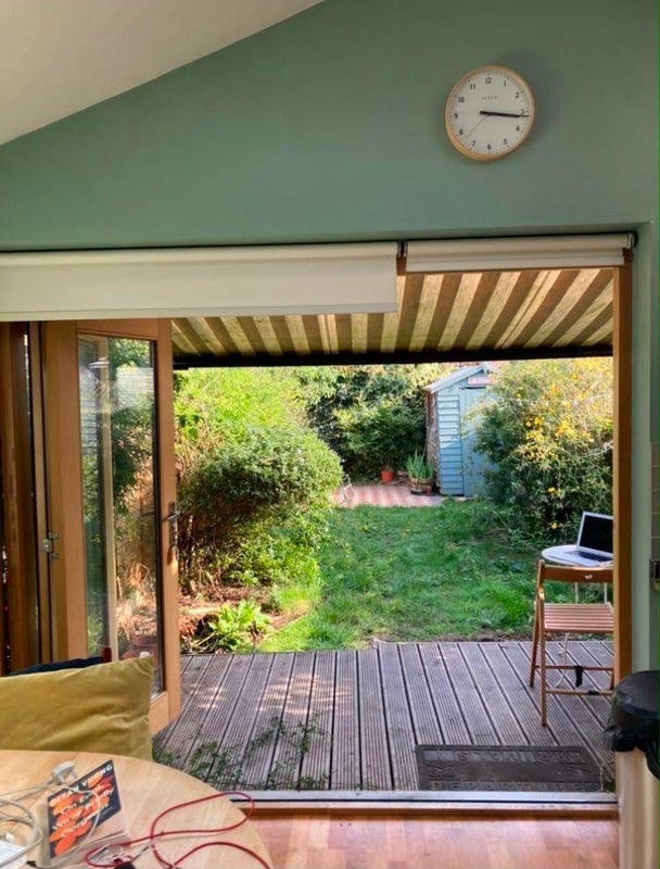 Room Revelon Road in Greater London