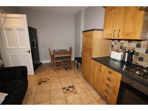 Flat Warrender Park Road in Edinburgh