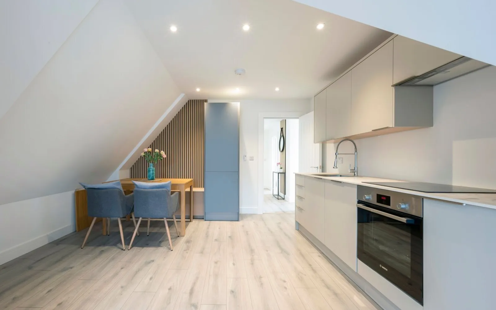 Flat Ashley Road in Elmbridge