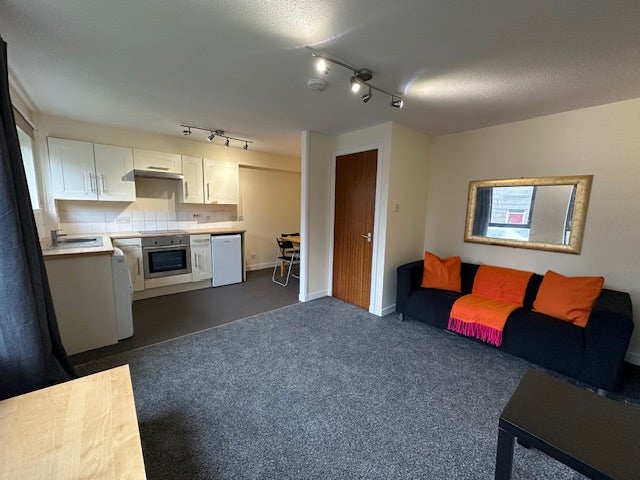 Flat Jute Street in Aberdeen City