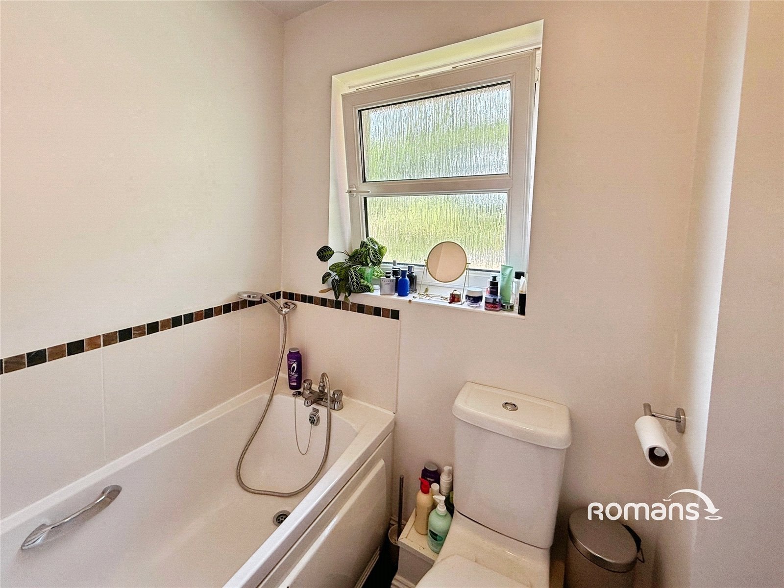 House School Close in High Wycombe