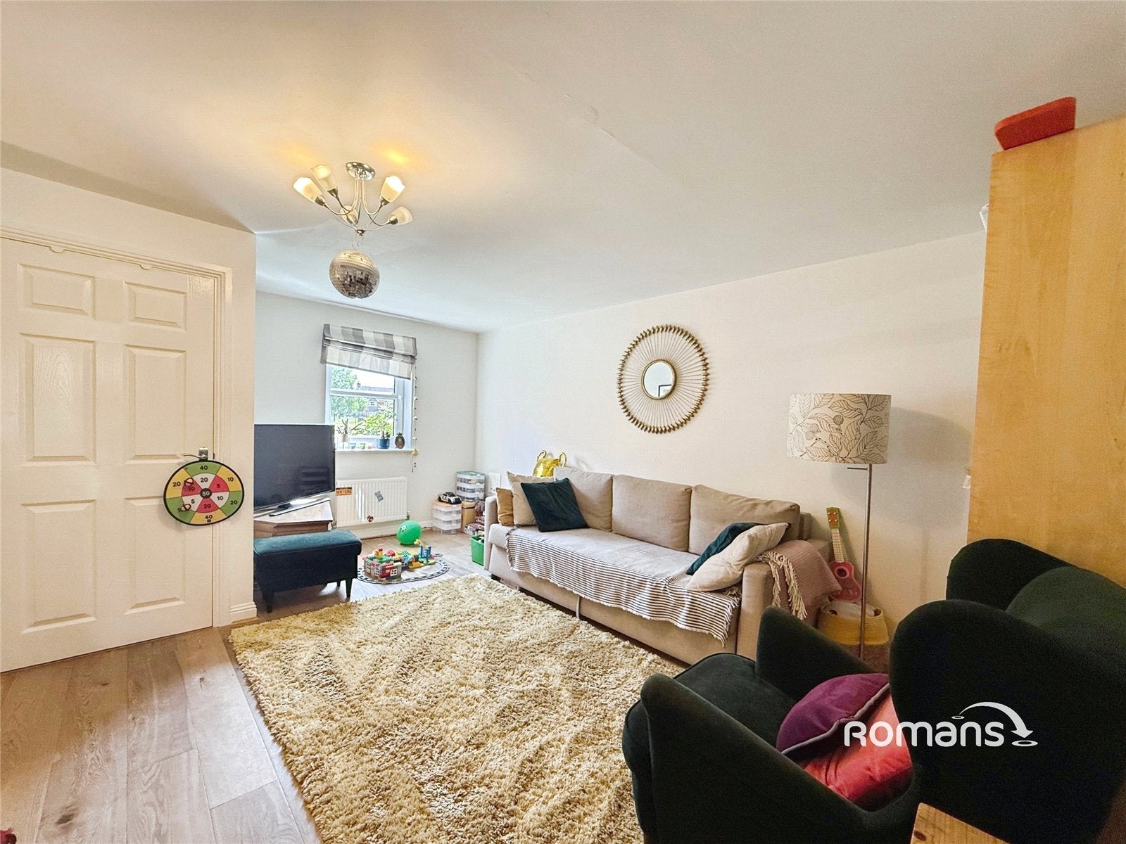 House School Close in High Wycombe