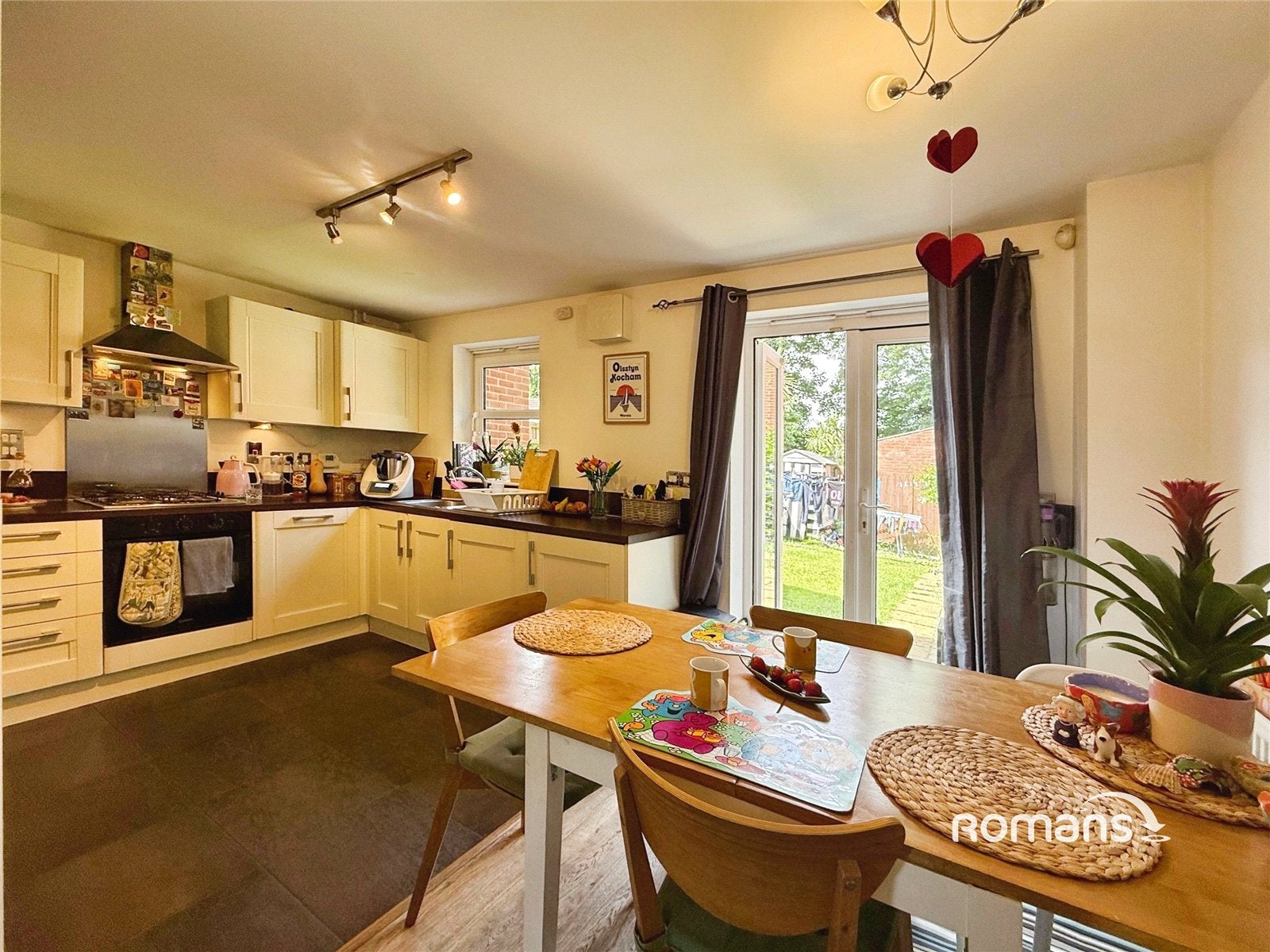 House School Close in High Wycombe